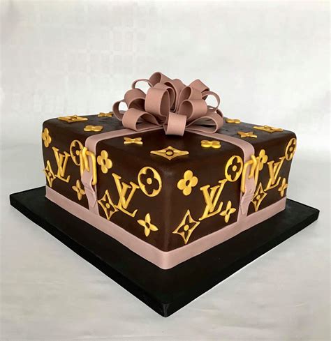 louis vuitton cake images.